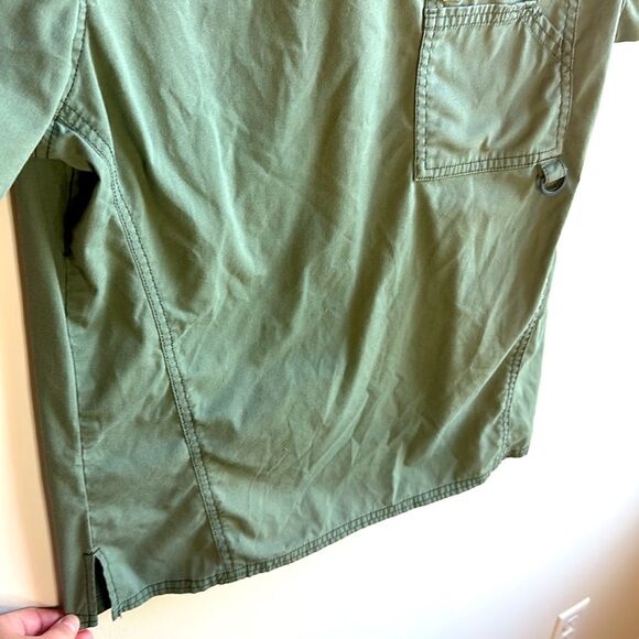 Code Happy Men’s Army Green Scrub Top Small Breast Pocket - Picture 3 of 4